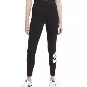 [SOLD] Nike Leggings